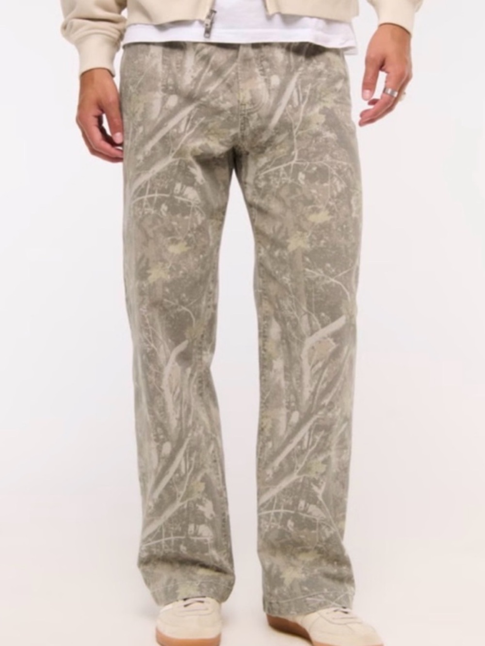 NWT: Men’s Abercrombie camo baggy workwear pants